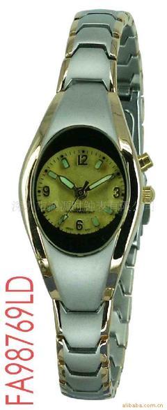 鐘表廠家設計生產銷售男裝機械皮帶手表——深圳市鴻源達表業(yè)制品